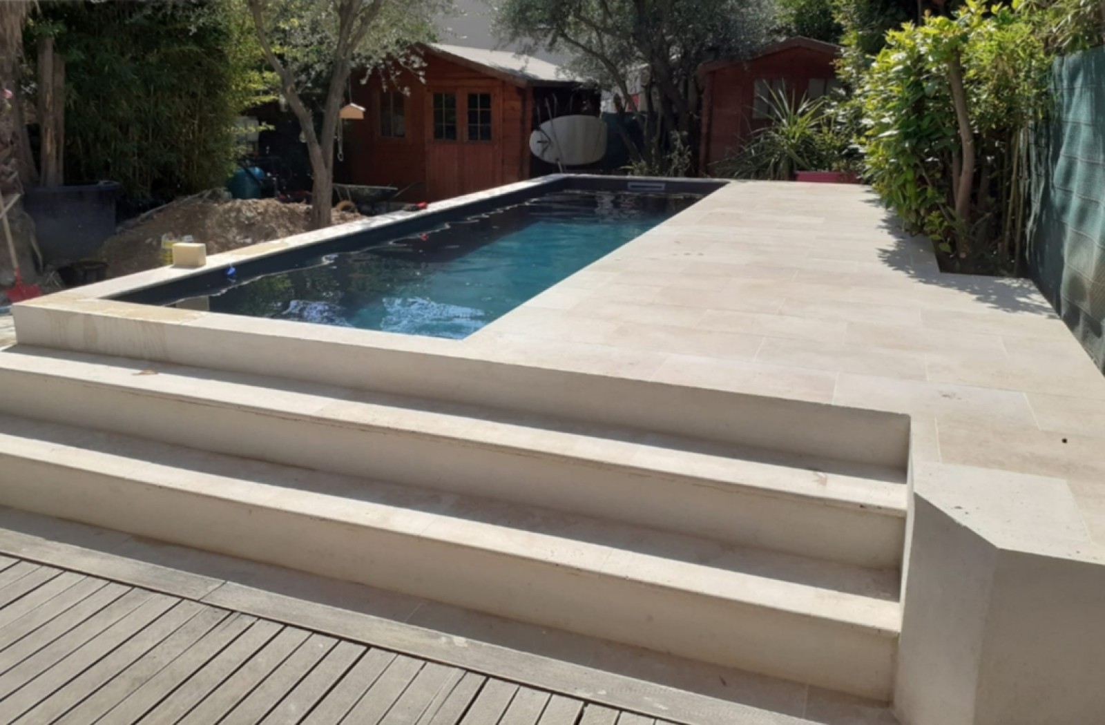 Les avantages de la piscine couloir de nage avec Les piscines méditerranée à la Ciotat