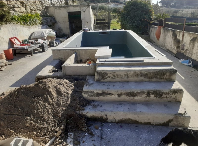 Rénovation d'une piscine avec bassin provençal à Cassis