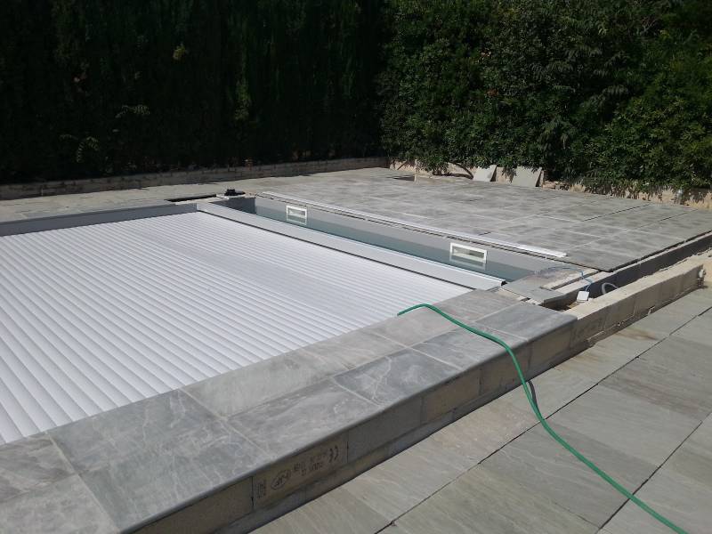 Modernisation d'une piscine à la ciotat avec  réduction de la taille de la Piscine